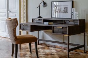 Подборка письменных столов для учебного и рабочего года от Dantone Home